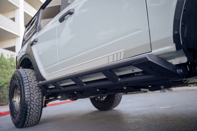 DV8 Offroad SRBR-01 21-22 Ford Bronco FS-15 Series Rock Sliders