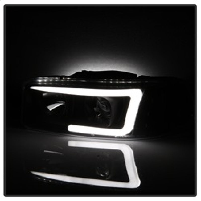 SPYDER 5084521 Spyder GMC Sierra 1500/2500/3500 99-06 V2 Projector Headlights - DRL - Black PRO-YD-CDE00V2-LB-BK