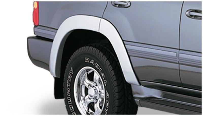 Bushwacker 30901-02 98-07 Toyota Land Cruiser OE Style Flares 4pc - Black