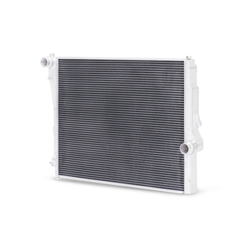 Mishimoto MMRAD-E46-323 99-06 BMW 323i/323i/328i/330i Performance Aluminum Radiator