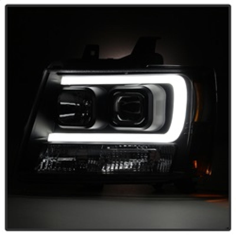 SPYDER 5082565 Spyder 07-14 Chevy Suburban/1500/2500/Tahoe V2 Projector Headlights Blk PRO-YD-CSUB07V2-DRL-BK
