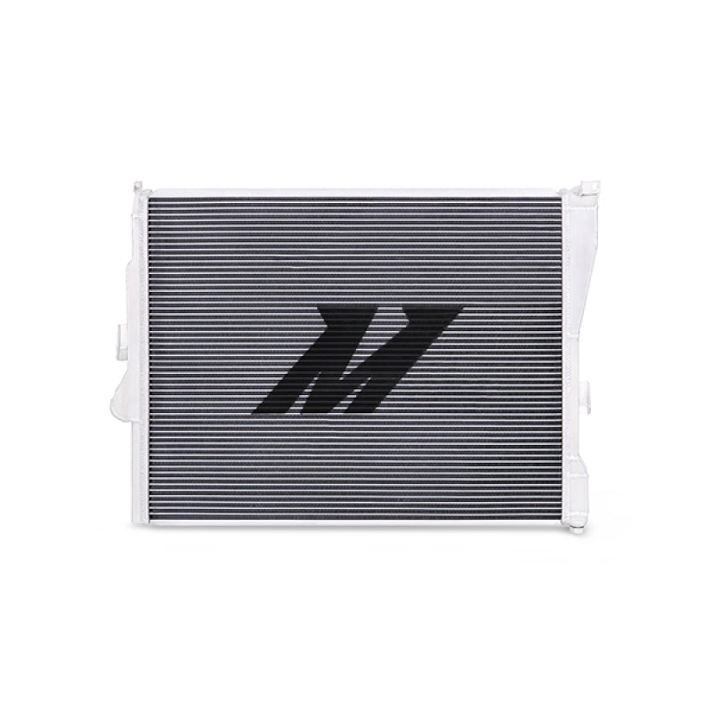 Mishimoto MMRAD-E46-323A 99-06 BMW 323i/323i/328i/330i w/ Auto Transmission Performance Aluminum Radiator
