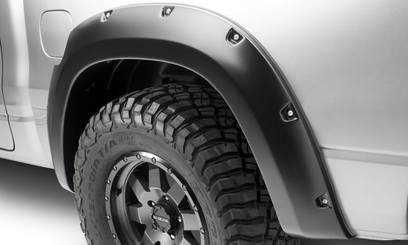 Bushwacker 50054-02 19-22 Dodge RAM 1500 Pocket Style Rear Flares 2pc - Black