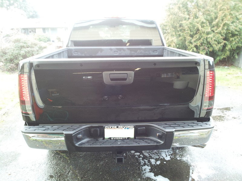 SPYDER 5014955 Spyder GMC Sierra 07-13 (Not 3500 Dually 4 Rear Wheels)LED Tail Lights Red Clear ALT-YD-GS07-LED-RC