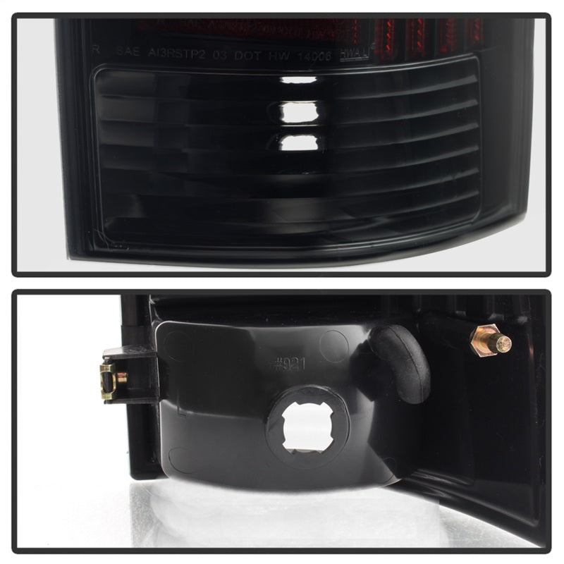 SPYDER 9038556 xTune 05-15 Toyota Tacoma (Excl LED Tail Lights) LED Tail Lights - Blk Smk (ALT-ON-TT05-LBLED-BSM)