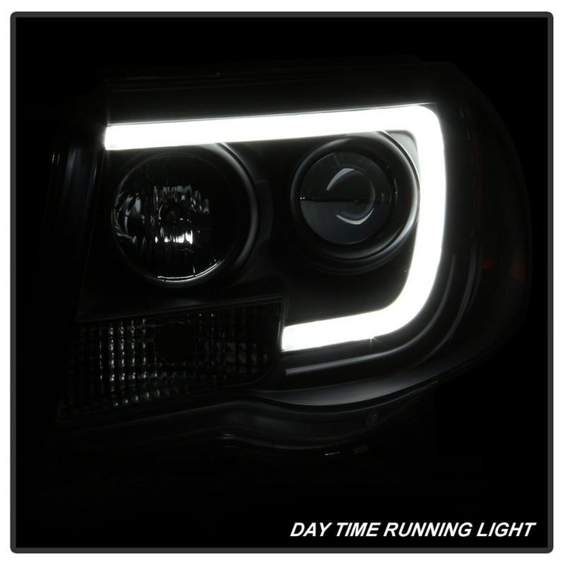 SPYDER 5084514 Spyder Toyota Tacoma 05-11 Projector Headlights - Light Bar DRL - Black PRO-YD-TT05V2-LB-BK