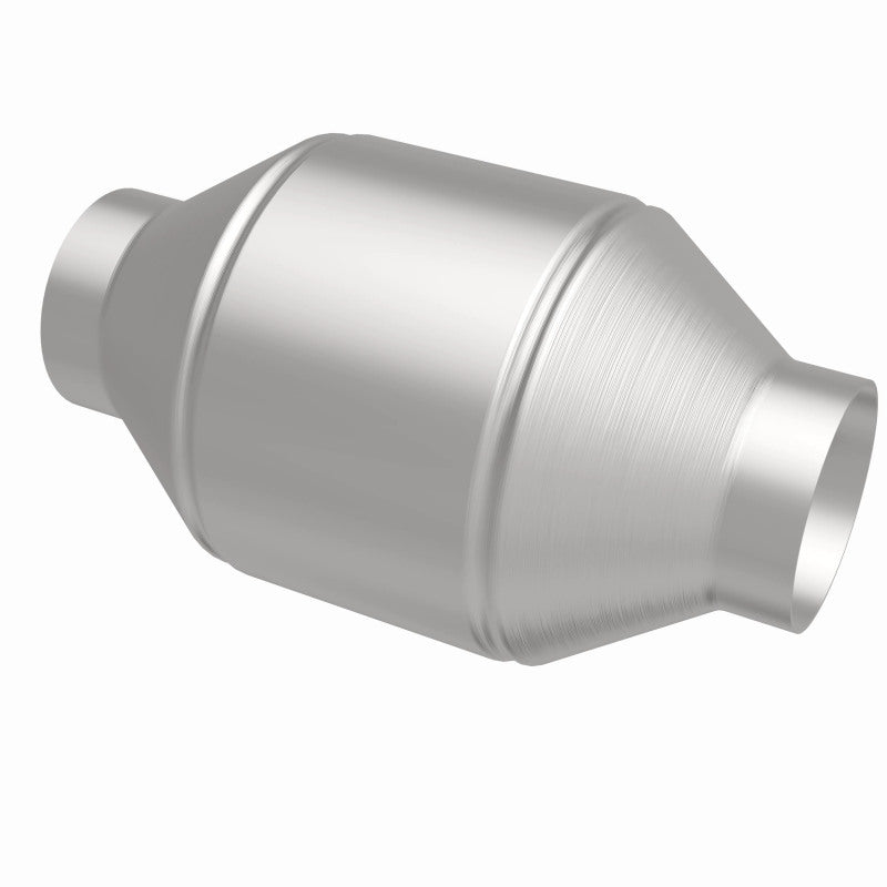 Magnaflow 51656 MagnaFlow Conv Univ 2.5in Inlet/Outlet Center/Center Round 3in Body L x 5in W x 8.75in Overall L