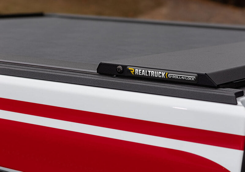 Roll-N-Lock LG495M 2020 Jeep Gladiator 5ft bed (w/ Trail Rail System) M-Series Retractable Tonneau Cover