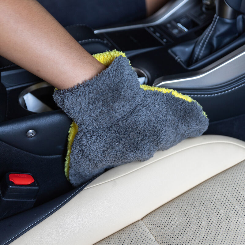 Chemical Guys MIC510 The Stranger Helpful Handy Mitt