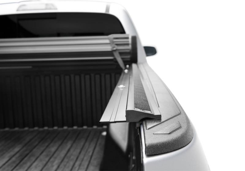 Truxedo 1556016 16-20 Toyota Tacoma 5ft Sentry CT Bed Cover