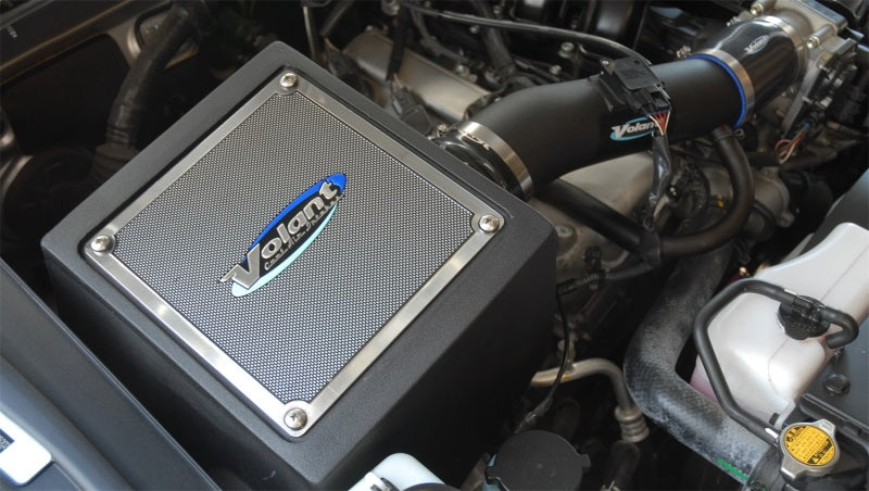 Volant 18740 06-09 Toyota FJ Cruiser 4.0 V6 Pro5 Closed Box Air Intake System