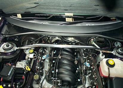 Whiteline KSB618 04-06 Pontiac GTO VY Front adjustable strut tower brace