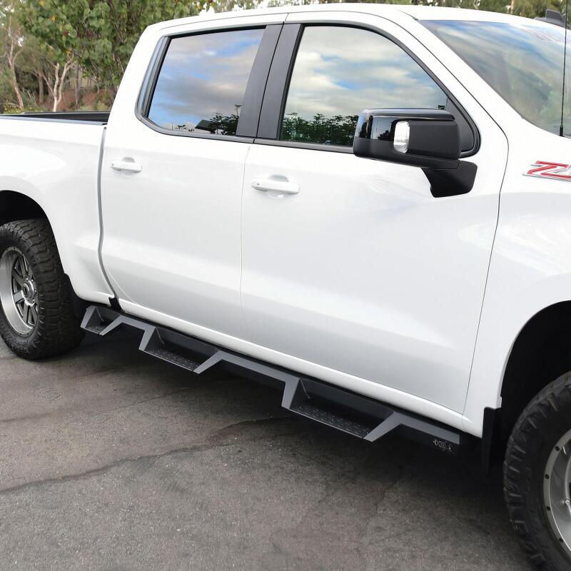 Westin 56-534685 2019 Chevrolet Silverado/Sierra 1500 (5.5ft) Drop Wheel to Wheel Nerf Step Bars - Txt Black