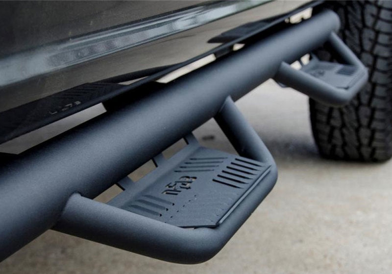 N-Fab HPD1584CC-TX Podium LG 15.5-17 Dodge RAM 1500 Crew Cab - Tex. Black - 3in