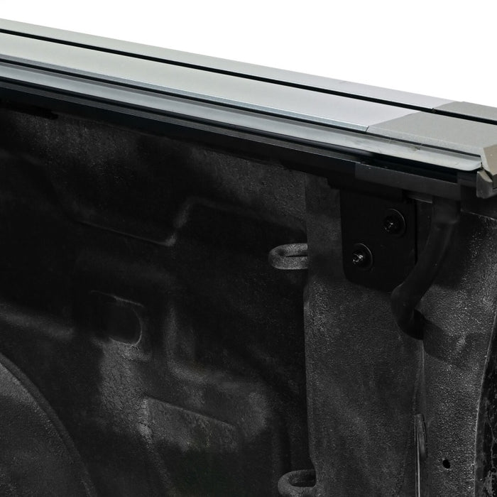 Westin 19-54745 19-26 Chev/GMC Silverado/Sierra 1500 5ft 8in Bed Electric Retractable Tonneau Cover - Black