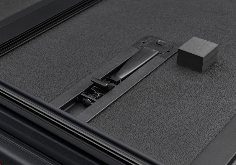 Extang 83428 19-20 Dodge Ram (6 ft 4 in) with multifunction (split) tailgate Solid Fold 2.0
