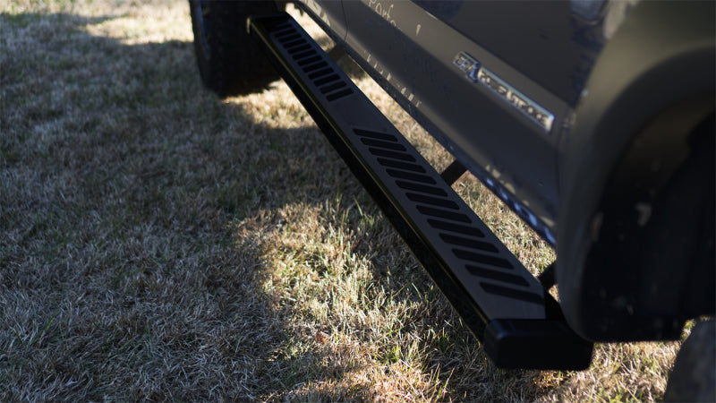 LUND 28565044 Lund 2019 Chevy Silverado 1500 Crew Cab Summit Ridge 2.0 Running Boards - Black