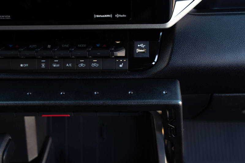 DV8 Offroad CCT2-01 22-23 Toyota Tundra Center Console Molle Panels/Device Mount