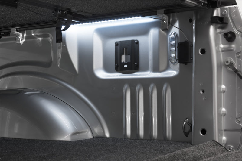 Undercover UX22019 UnderCover 15-20 Ford F-150 5.5ft Ultra Flex Bed Cover - Matte Black Finish