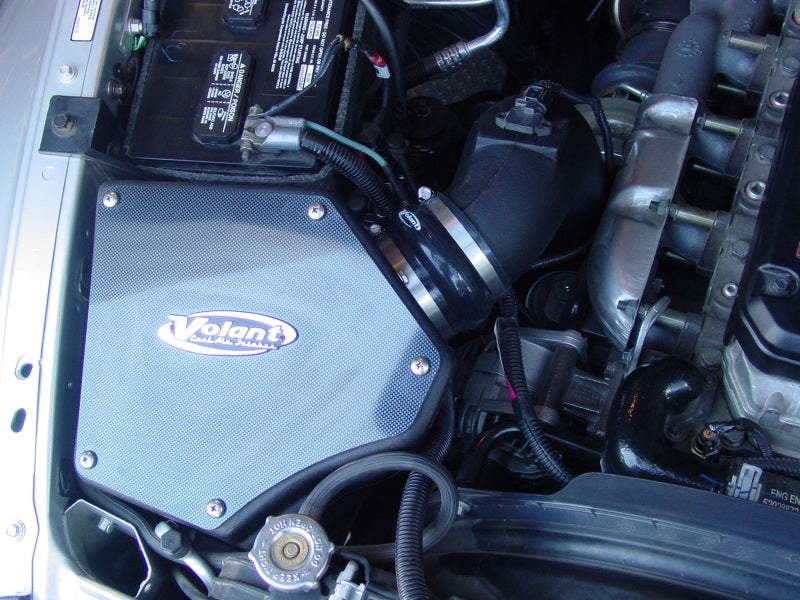 Volant 16759 03-06 Dodge RAM 2500 / 3500 5.9L I6 Cummins Primo Closed Box Air Intake System