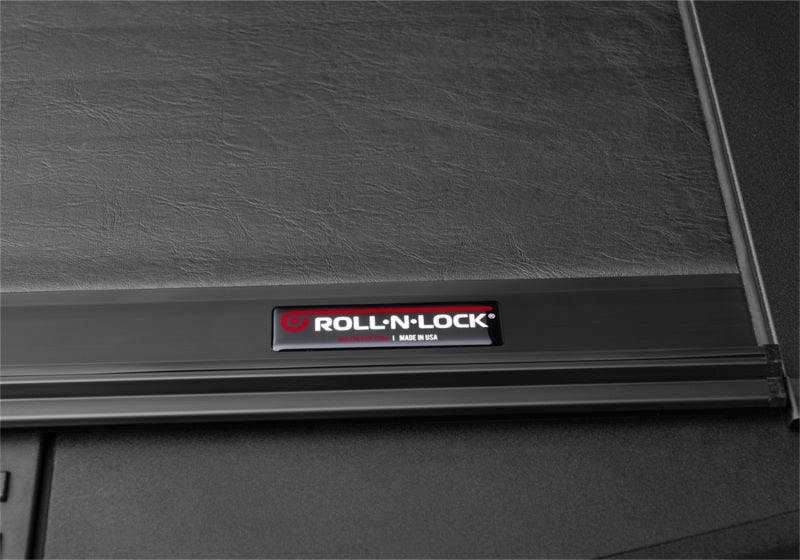 Roll-N-Lock LG102M 15-18 Ford F-150 SB 77-3/8in M-Series Retractable Tonneau Cover
