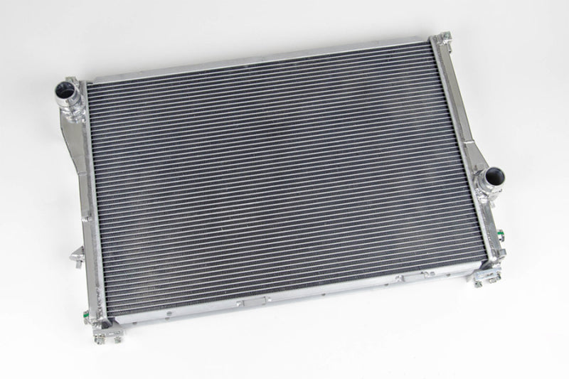 CSF 7064 99-03 BMW M5 (E39) / 95-03 BMW 540i M/T Radiator (Fits Auto Trans w/Modified Drain Plug)