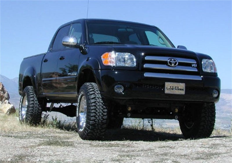 Tuff Country 55900KN 99-04 Toyota Tundra 4x4 & 2wd 4.5in Lift Kit (SX8000 Shocks)