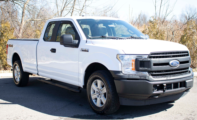 Fishbone Offroad FB21379 09-14 Ford F150 Super Crew Cab Oval Side Steps - Black Textured