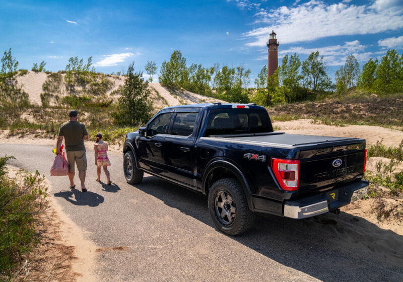 Roll-N-Lock LG401M 2019 RAM 1500 65-1/2in M-Series Retractable Tonneau Cover