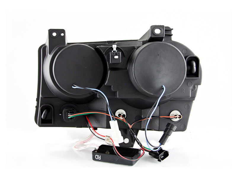ANZO 121152 2005-2010 Chrysler 300 Projector Headlights w/ Halo Black (Does Not Fit S Models)