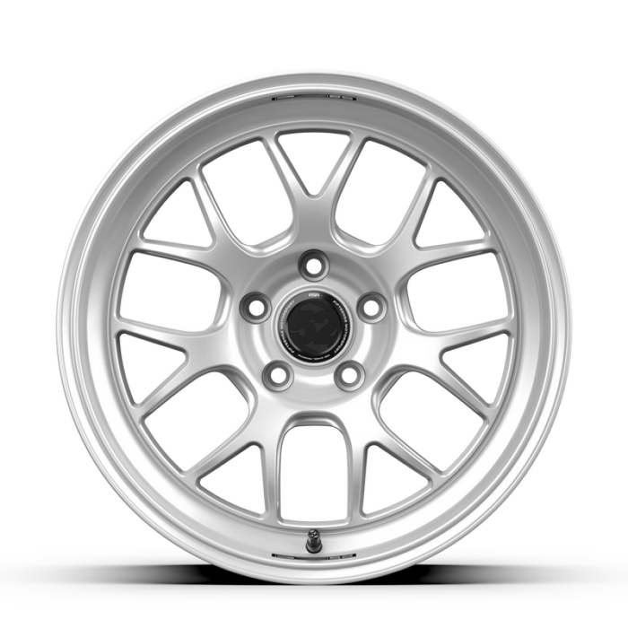 fifteen52 RSARS-80552+25 Apex RSR 18x10.5 5x120 25mm ET 72.56mm Center Bore Radiant Silver