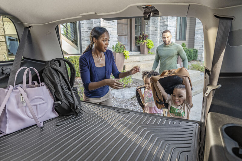 Husky Liners 20421 11-22 Dodge Durango WeatherBeater (Over Folded 3rd Row) Black Rear Cargo Liner