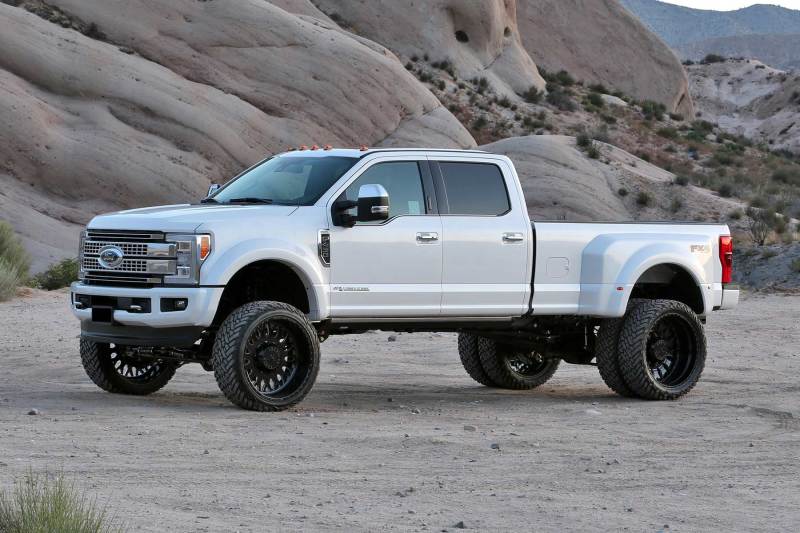 Fabtech K2335M 19-20 Ford F450/F550 4WD Diesel 6in Rad Arm Sys w/Coils & Stealth