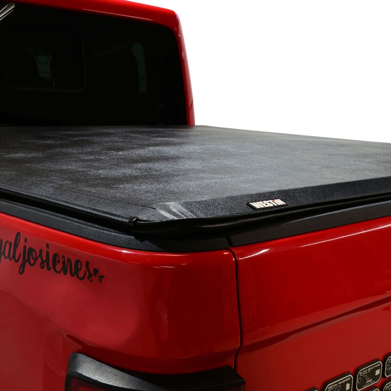 Westin 19-14165 20-24 Jeep Gladiator JT 5ft. Bed Soft Roll Tonneau Cover - Black