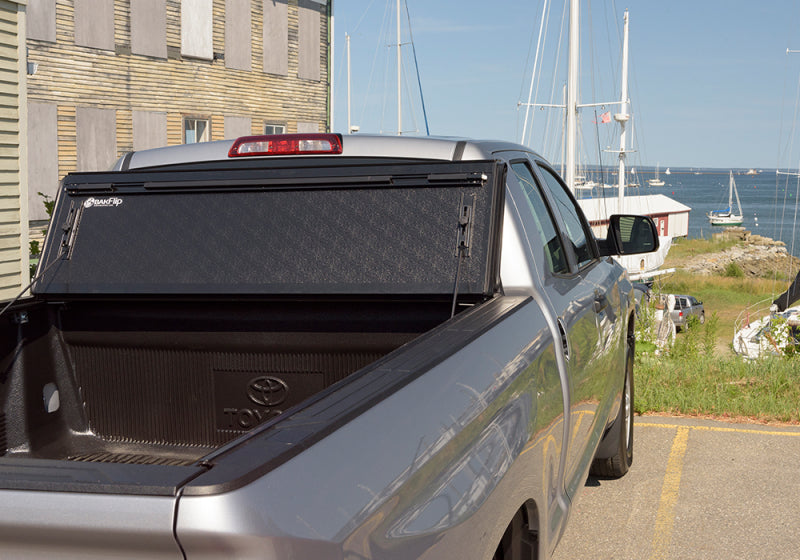 BAK 226440 2022+ Toyota Tundra 5.5ft Bed Flip G2 Bed Cover