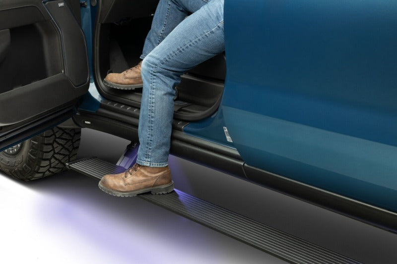 AMP Research 78255-01A 22-23 Chevy/GMC Silverado/Sierra 1500 & 2024 2500/3500HD Double/CC PowerStep Xtreme