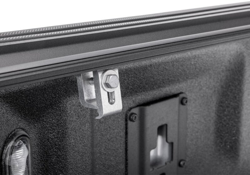 BAK 226311 08-16 Ford Super Duty 8ft Bed Flip G2
