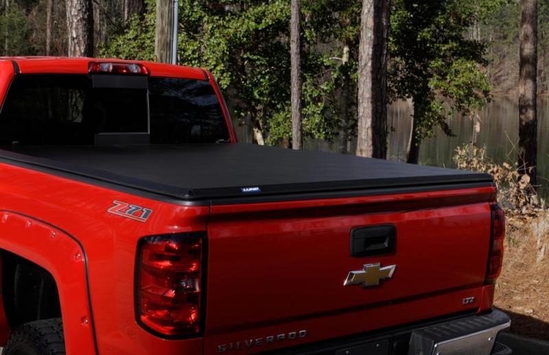 LUND 969364 Lund 15-18 Ford F-150 Styleside (5.5ft. Bed) Hard Fold Tonneau Cover - Black