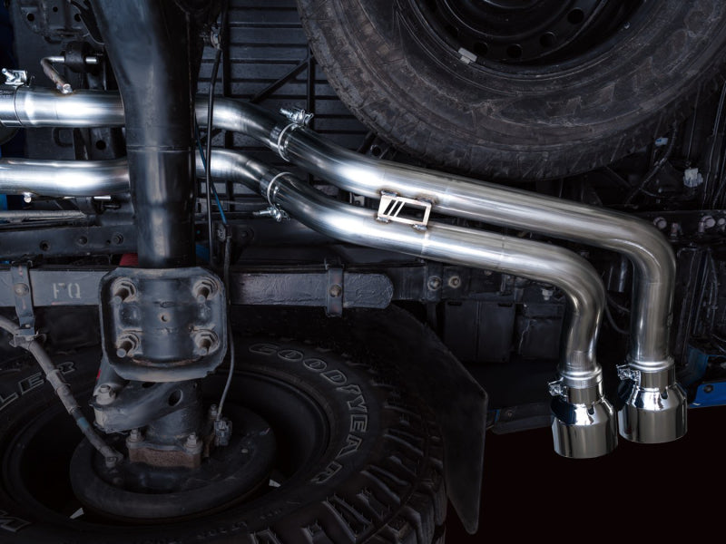 AWE Tuning 3015-32826 AWE 16-22 Toyota Tacoma 0FG Catback Exhaust w/ BashGuard - Dual Chrome Silver Tips