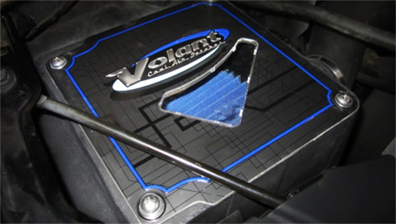 Volant 15560 14-15 GMC Sierra/Chevy Silverado 2500/3500HD 6.0L V8 Pro5 Closed Box Air Intake System
