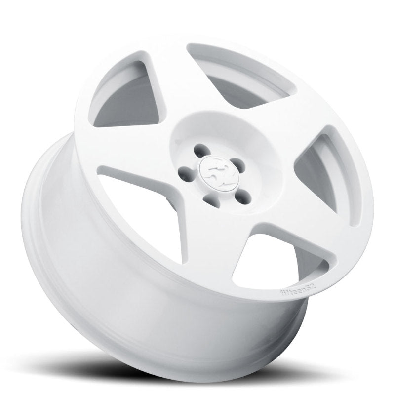 fifteen52 TARRW-88551+45 Tarmac 18x8.5 5x112 45mm ET 66.56mm Center Bore Rally White Wheel