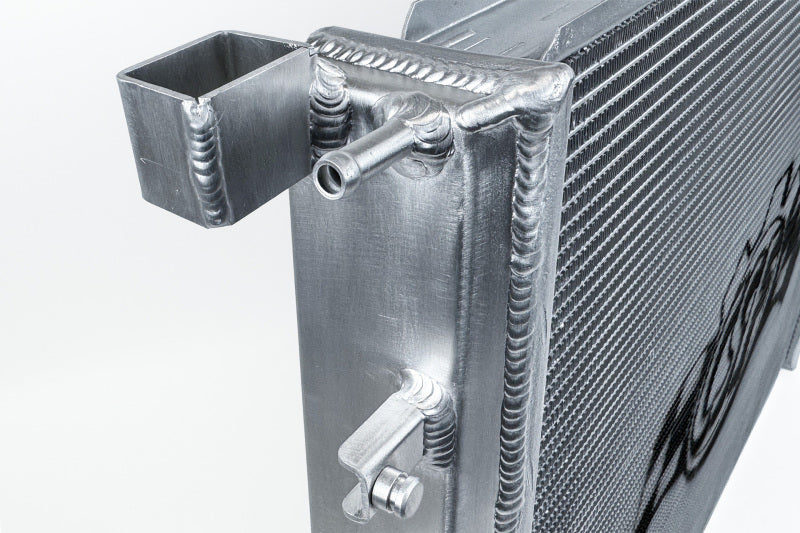 CSF 7227 Porsche 955/957 Cayenne / Audi Q7 / VW Touareg Heavy-Duty Performance Radiator