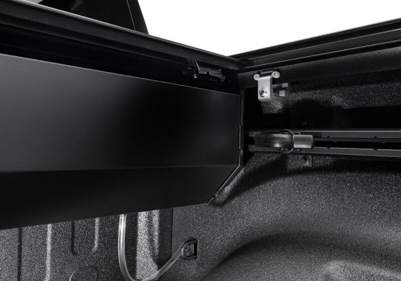 Retrax 80383 17-21 Super Duty F-250-350 Short Bed PRO MX