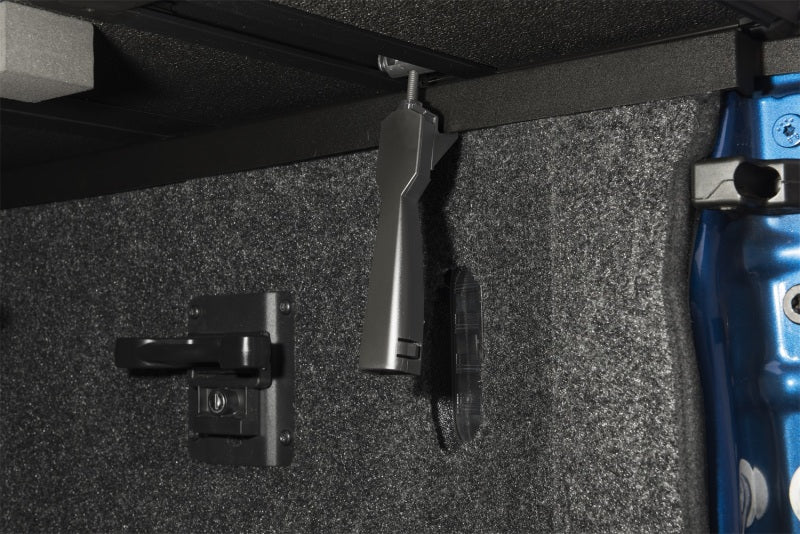 Extang 83704 2021 Ford F-150 (8ft Bed) Solid Fold 2.0