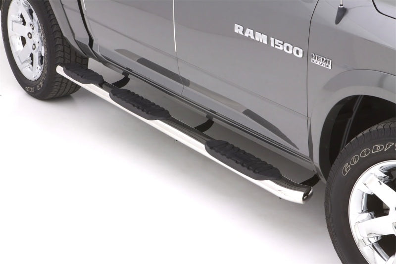 LUND 24497043 Lund 09-17 Dodge RAM 1500 Crew Cab (5.5ft. Bed) 5in. Oval WTW SS Nerf Bars - Polished