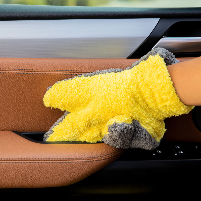 Chemical Guys MIC510 The Stranger Helpful Handy Mitt