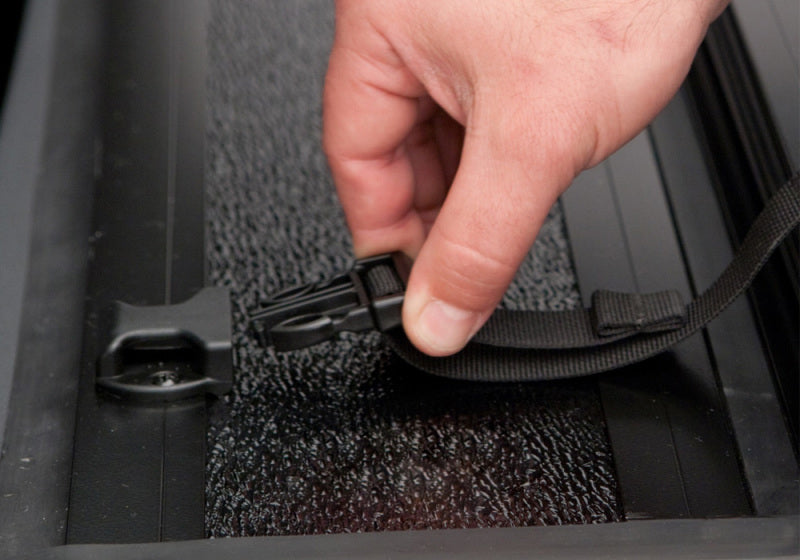 Undercover FX11022 UnderCover 19-20 Chevy Silverado 1500 (w/ or w/o MPT) 5.8ft Flex Bed Cover