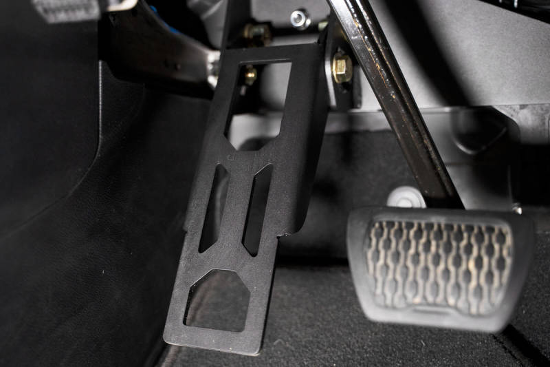 DV8 Offroad STJL-03 18-20 Jeep Wrangler JL Adjustable Dead Pedal