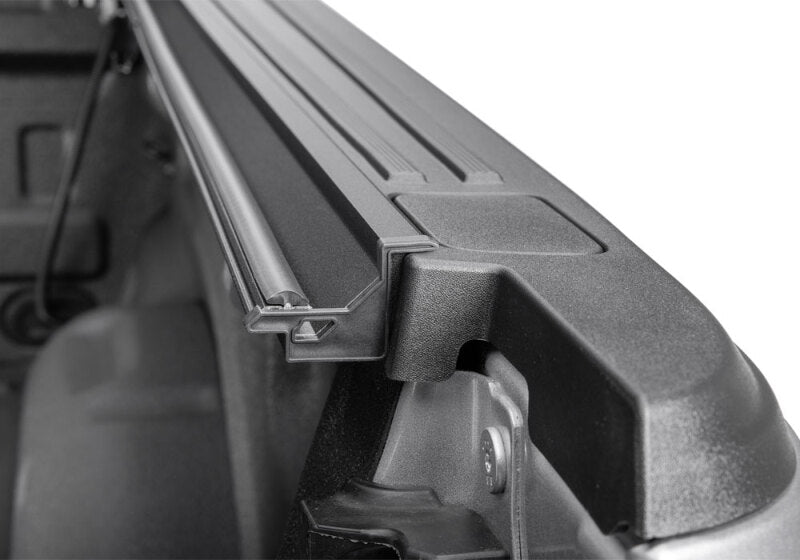 BAK 226330 17-23 Ford Super Duty 6ft 9in Bed Flip G2