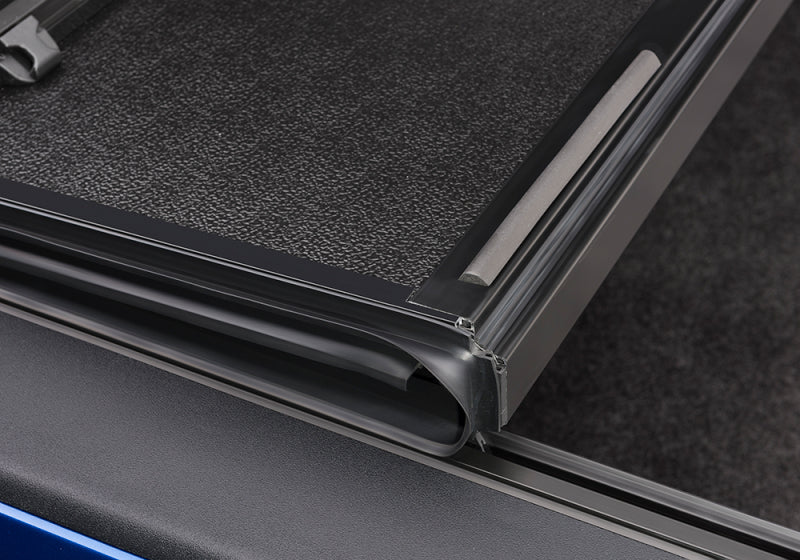 BAK 226201 94-01 Dodge RAM 6ft 6in Bed Flip G2